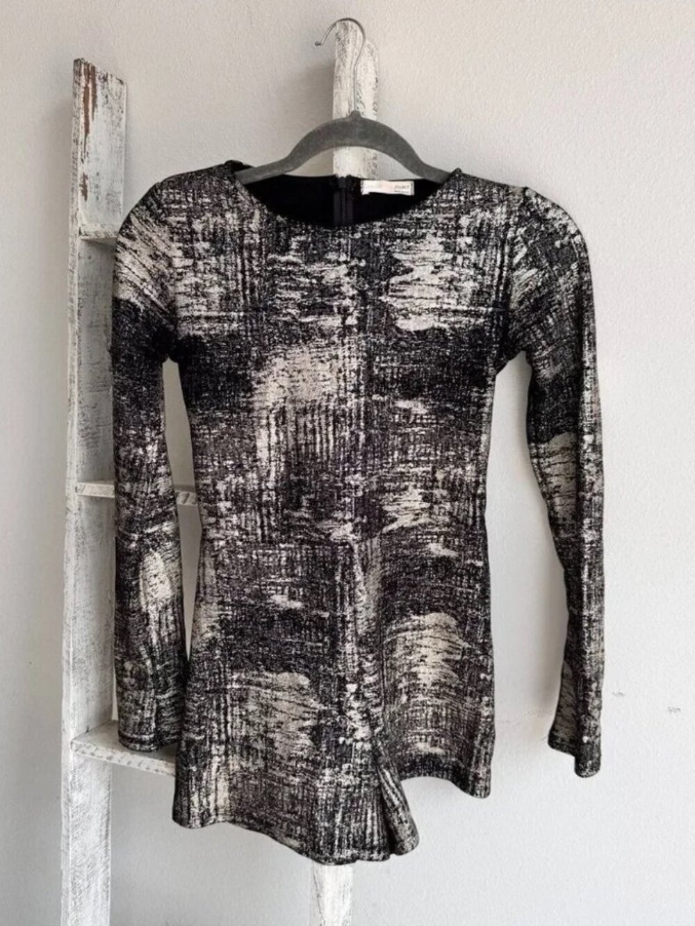 A’GACI Metallic Print Romper with Long Sleeves – Size M